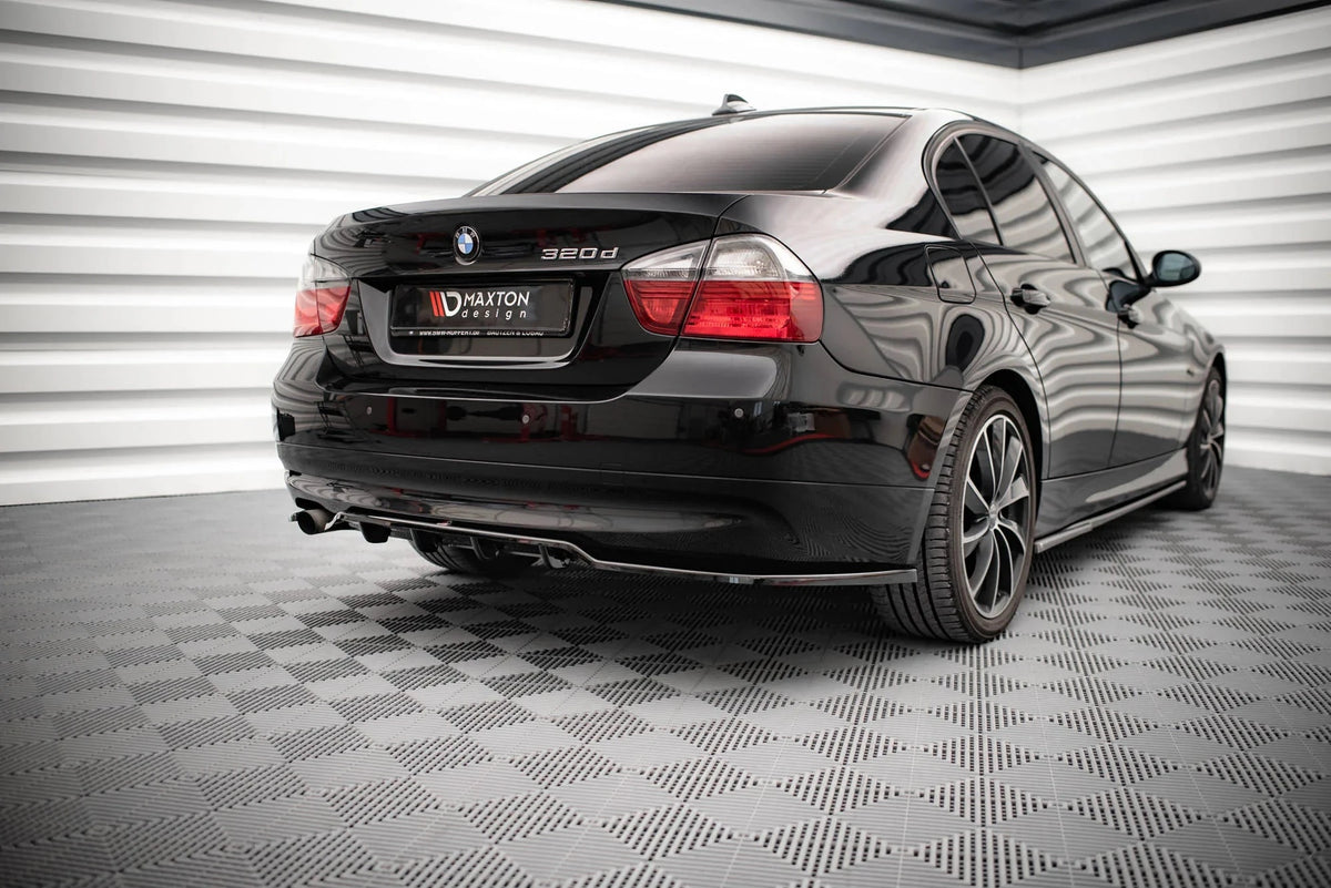 BMW 3er E90 - Heck Ansatz Maxton Design 