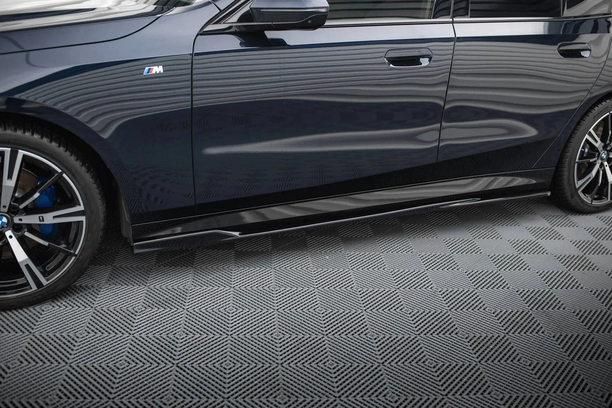 BMW 5er G61 Facelift M-Paket - Seitenschweller V.2 Maxton Design 