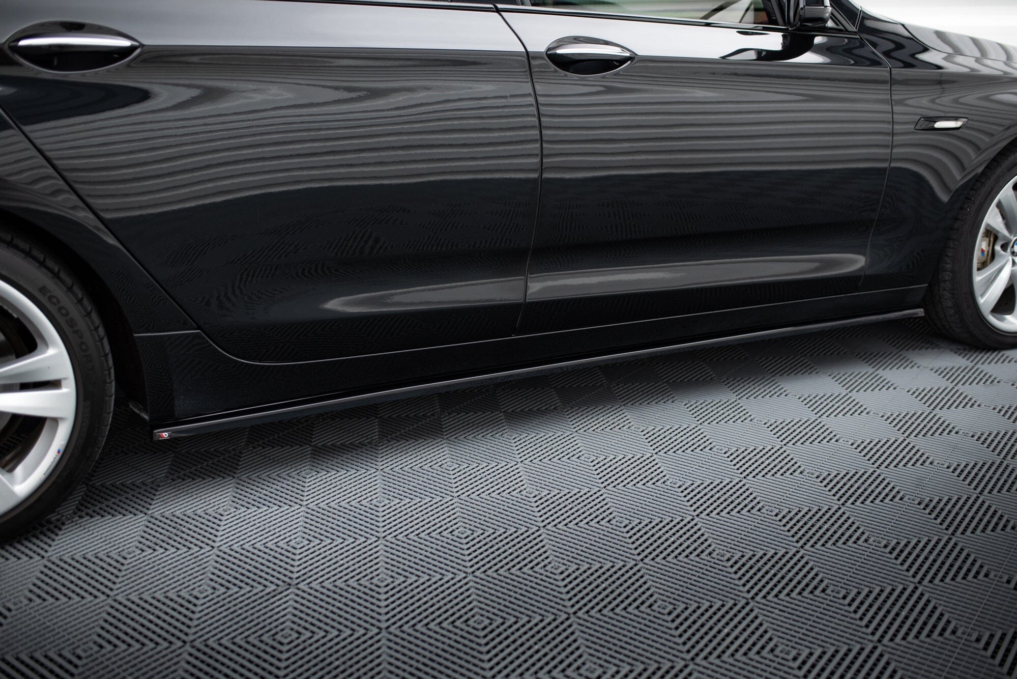 BMW 5er GT F07 - Seitenschweller Maxton Design 
