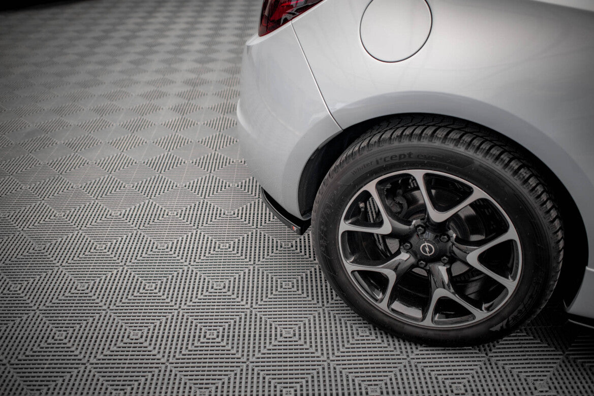 Opel Astra GTC OPC-Line - Heck Flaps V.1