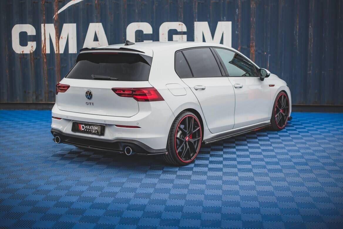 VW Golf 8 - Heck Flaps V.1