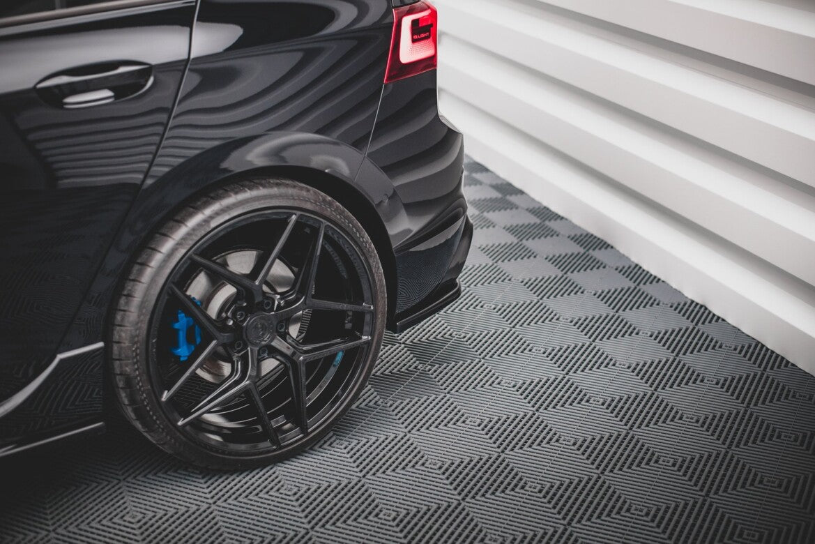 VW Golf 8 R - Heck Flaps V.1