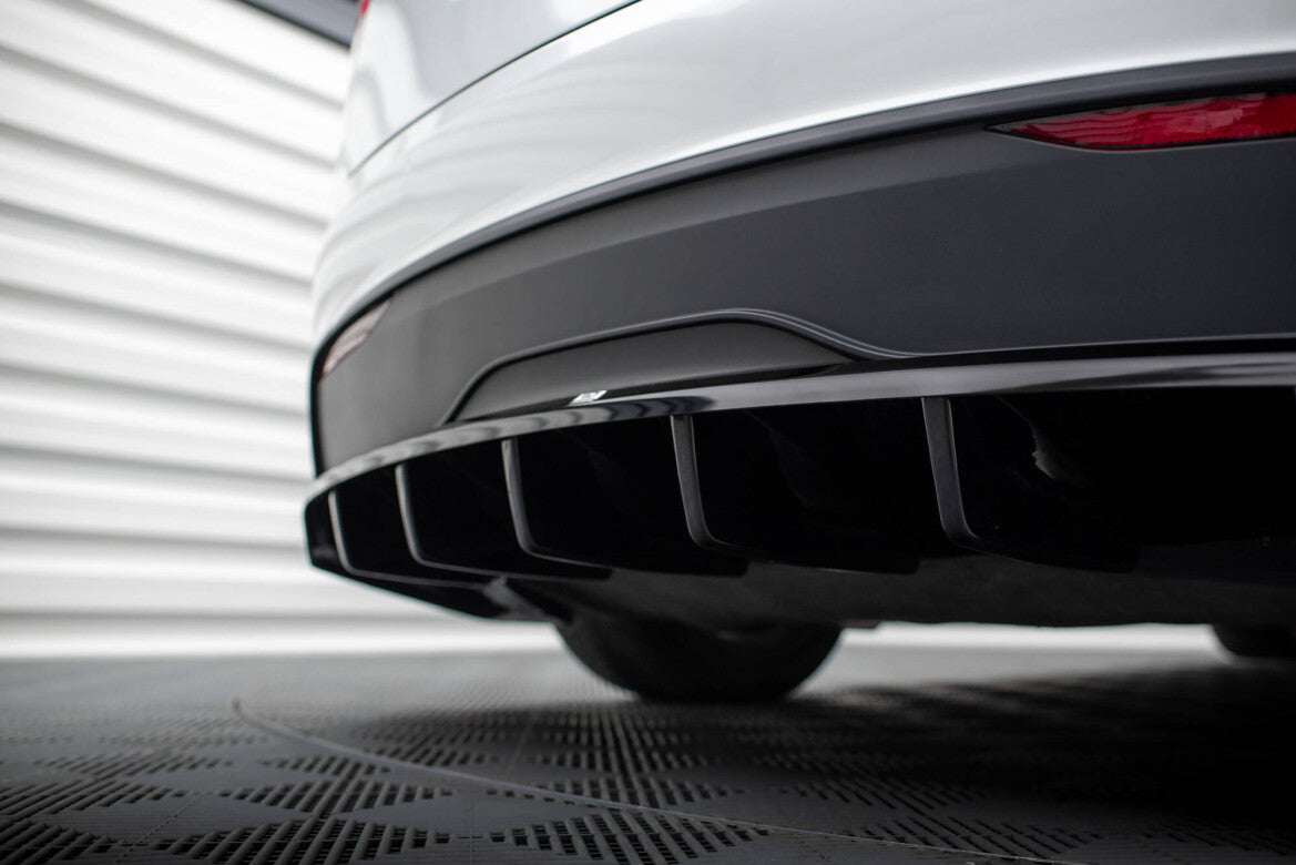 Tesla Model X Facelift - Heck Ansatz