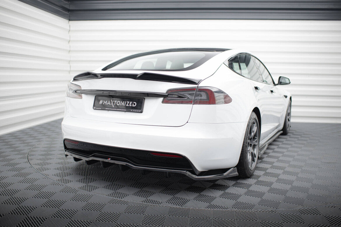 Tesla Model S Plaid - Heck Ansatz V.1