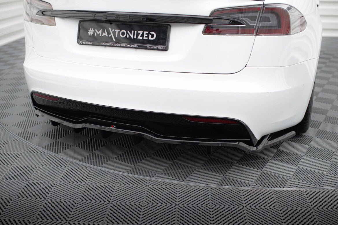 Tesla Model S Plaid - Heck Ansatz V.2
