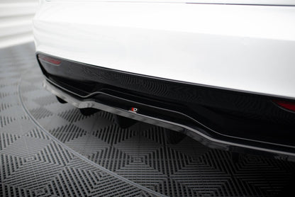 Tesla Model S Plaid - Heck Ansatz V.2