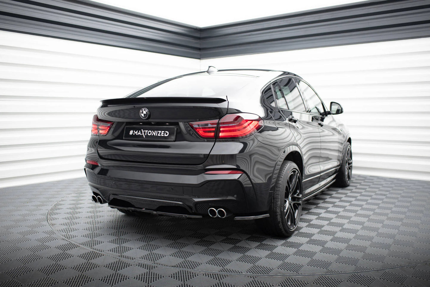 BMW X4 F26 M-Paket - Heck Flaps