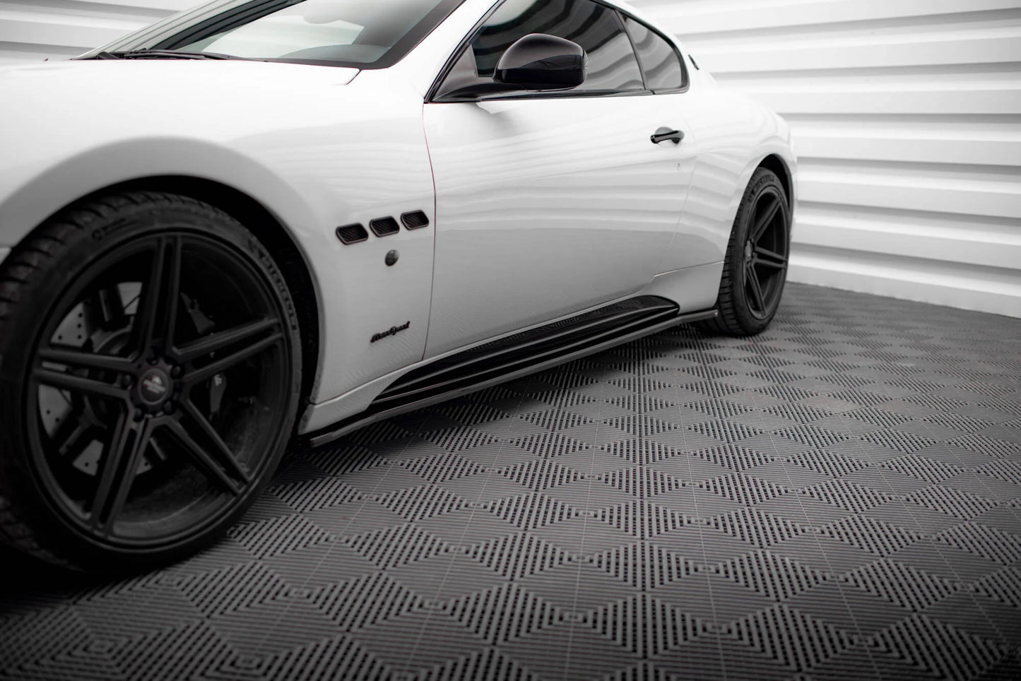 Maserati Granturismo S Mk1 - Seitenschweller