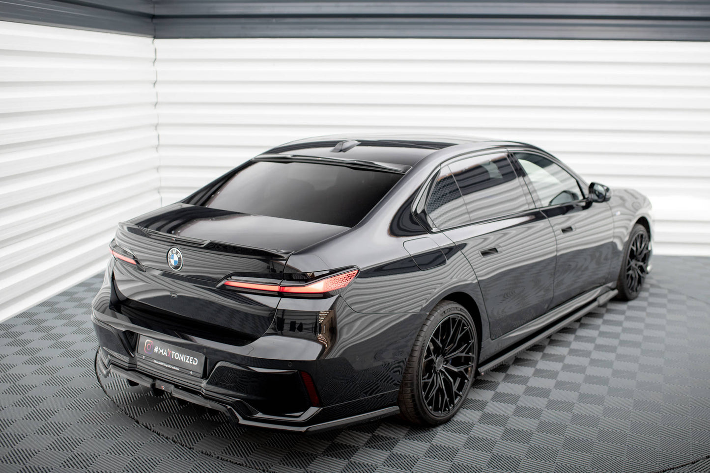 BMW 7er G70 - Heckscheiben Spoiler