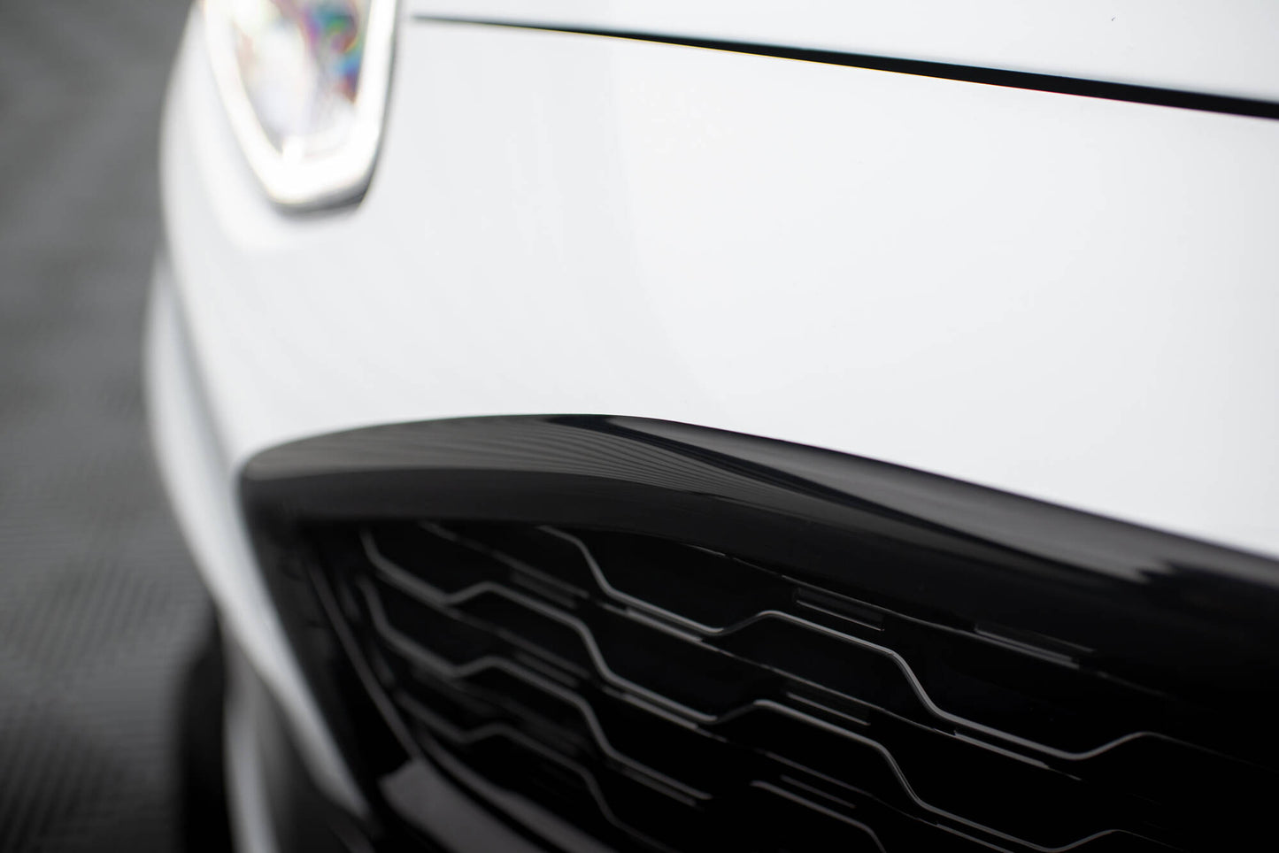 Ford Fiesta ST Mk8 - Kühlergrill Rahmen