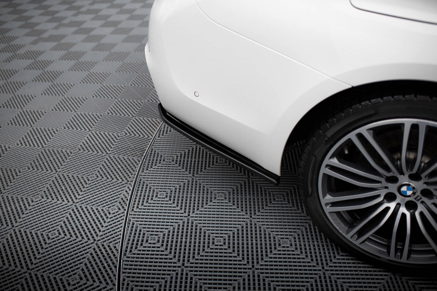 BMW 5er G30 Vorfacelift M-Paket - Heck Flaps