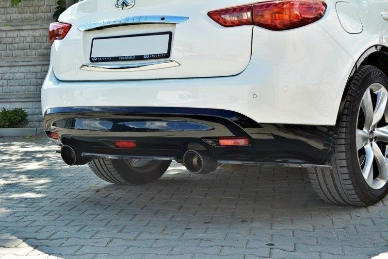 Infiniti QX70 - Heck Flaps