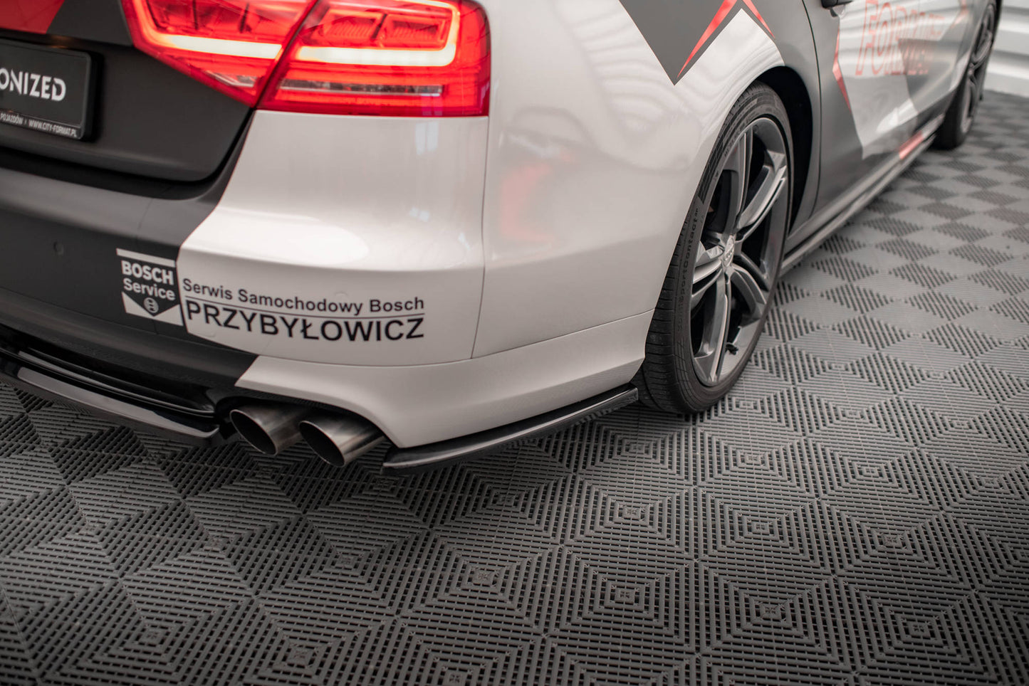 Audi S8 D4 Heck Flaps