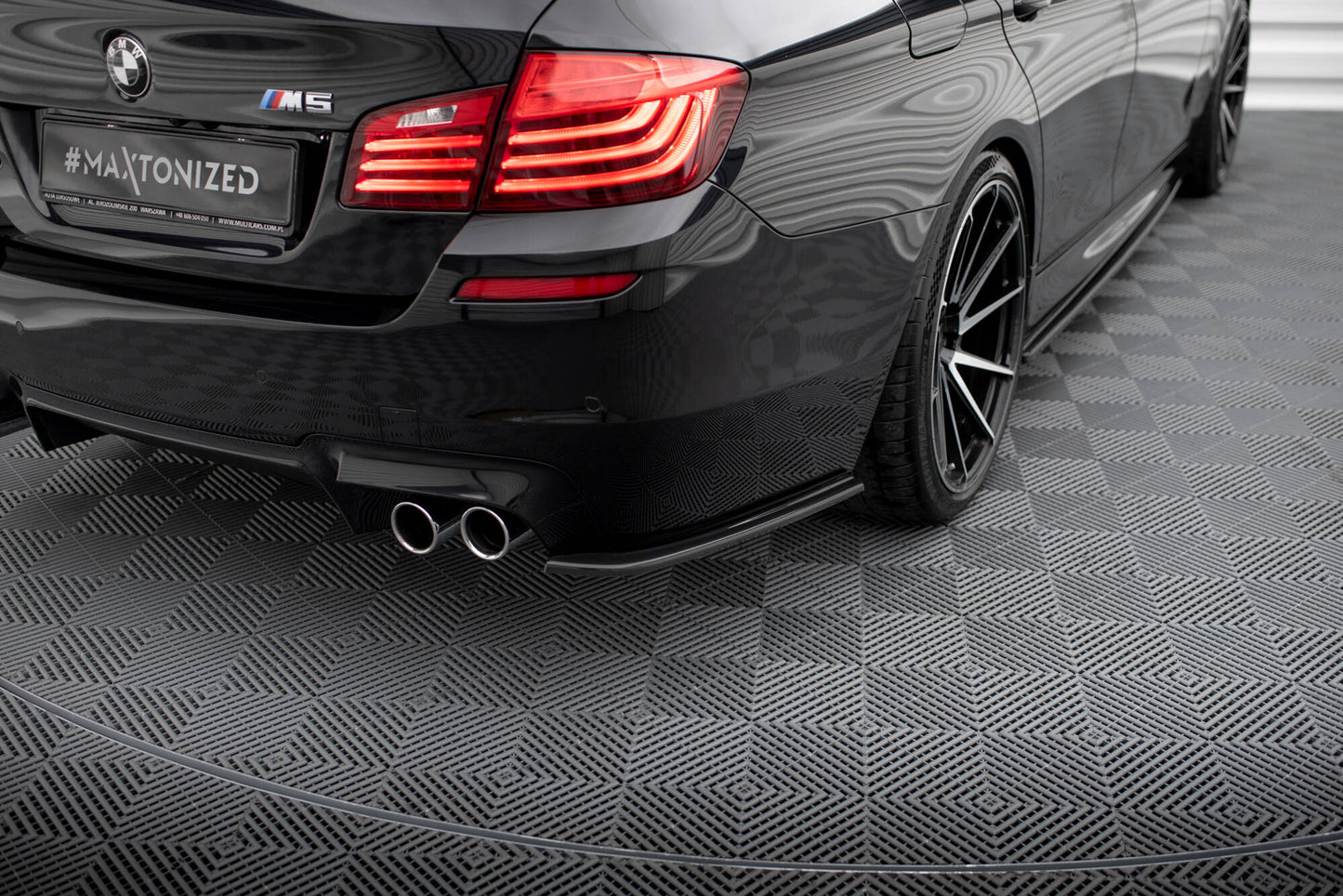 BMW M5 F10 - Heck Flaps