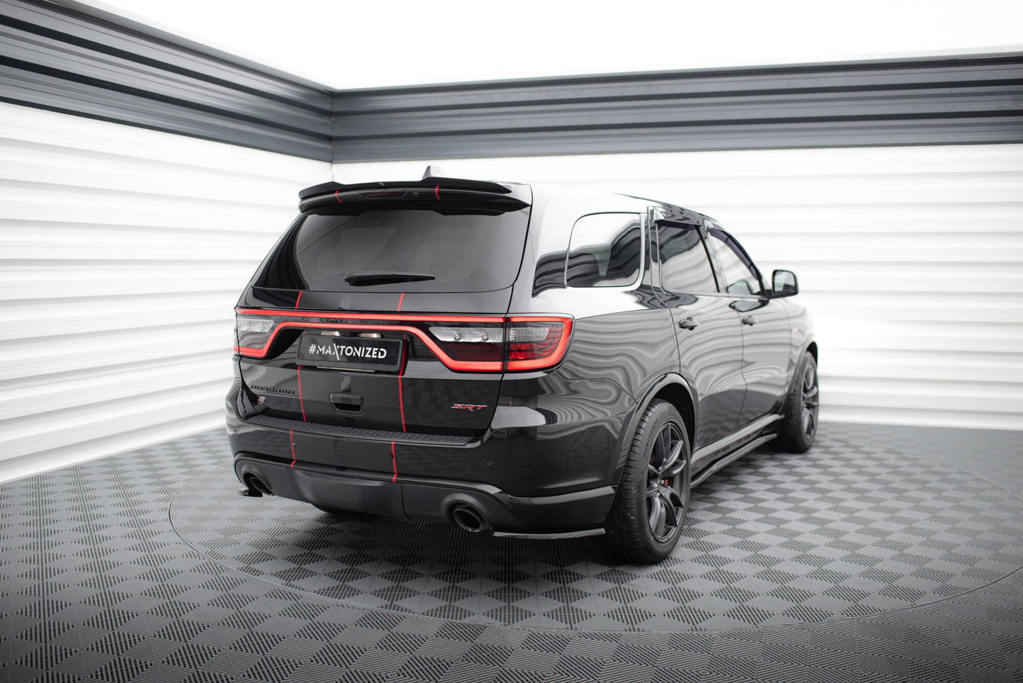 Dodge Durango SRT - Heck Flaps