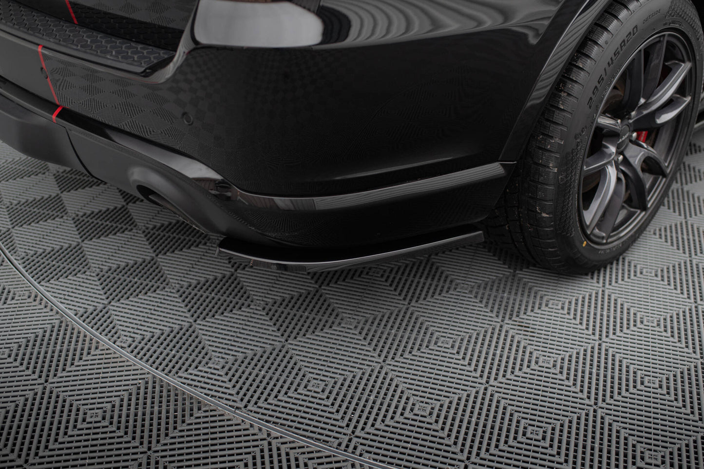 Dodge Durango SRT - Heck Flaps