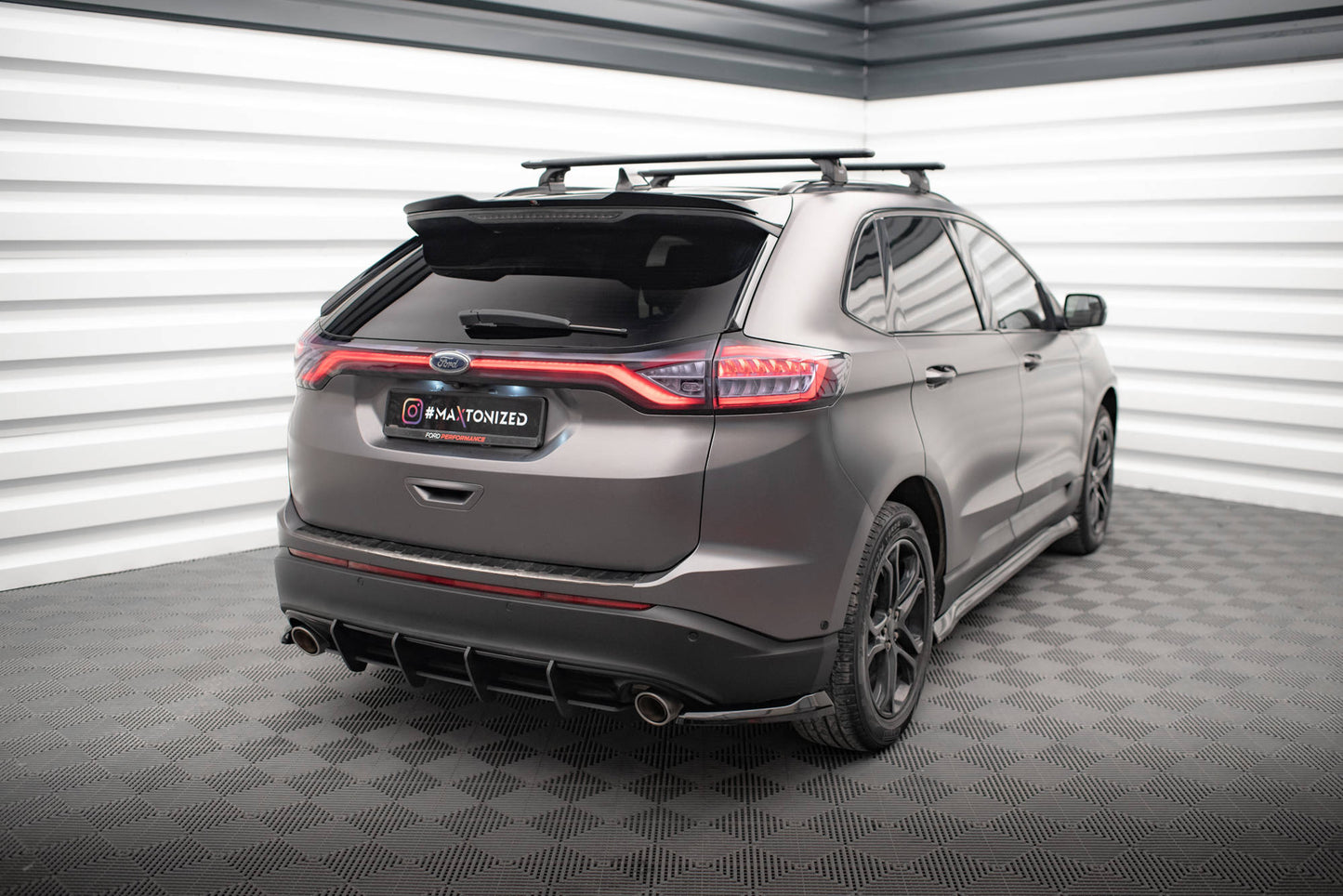 Ford Edge - Heck Flaps V.1