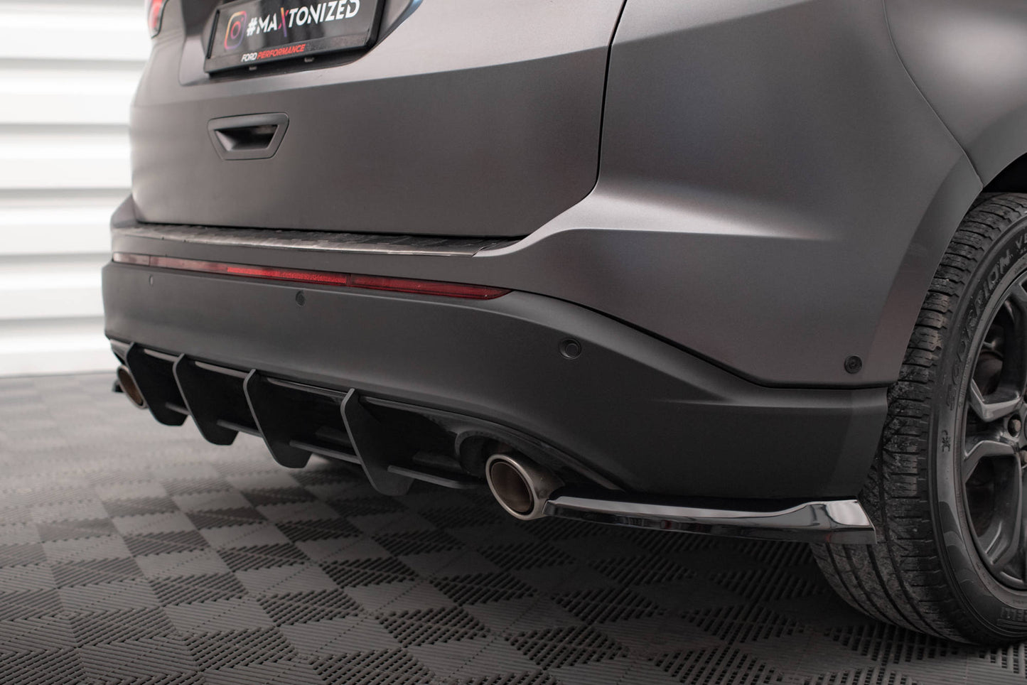 Ford Edge - Heck Flaps V.1