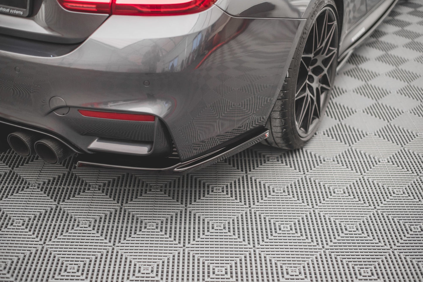 BMW M4 F82 - Heck Flaps V.2