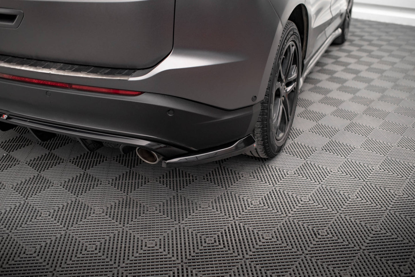 Ford Edge - Heck Flaps V.2