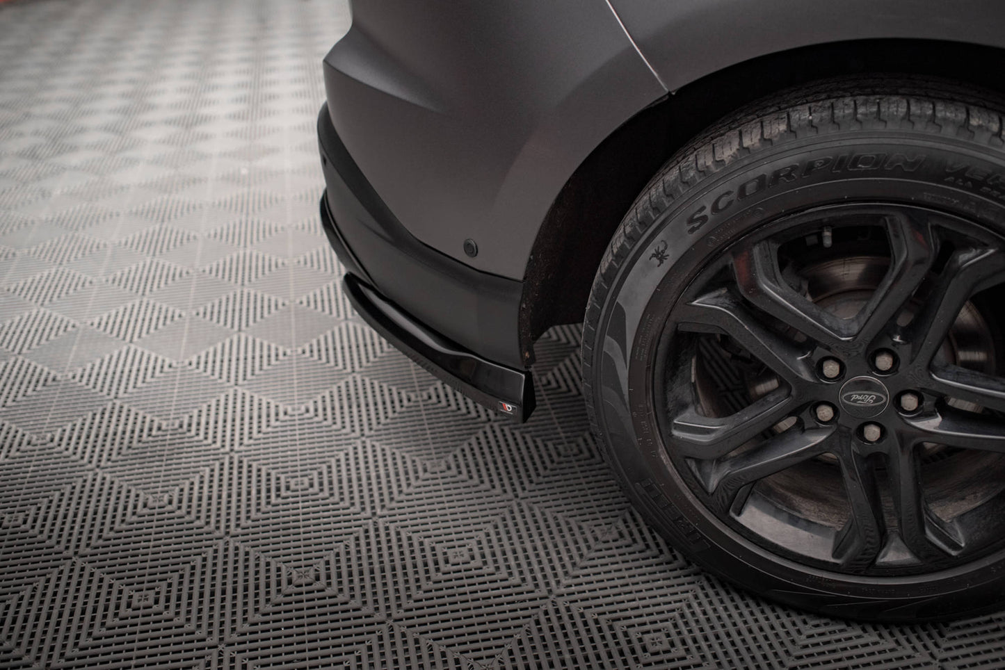 Ford Edge - Heck Flaps V.2