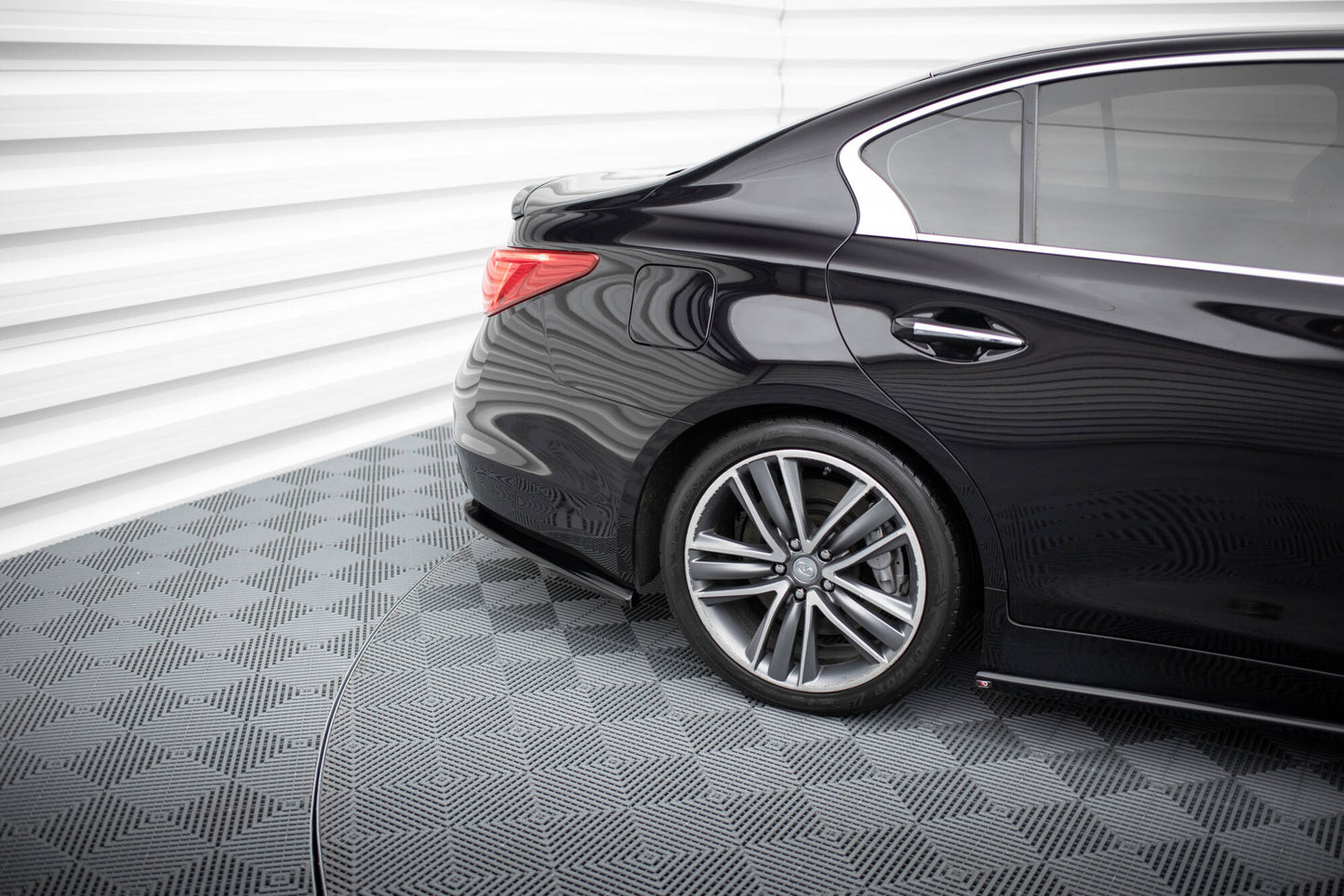 Infiniti Q50 S Mk1 - Heck Flaps V.2