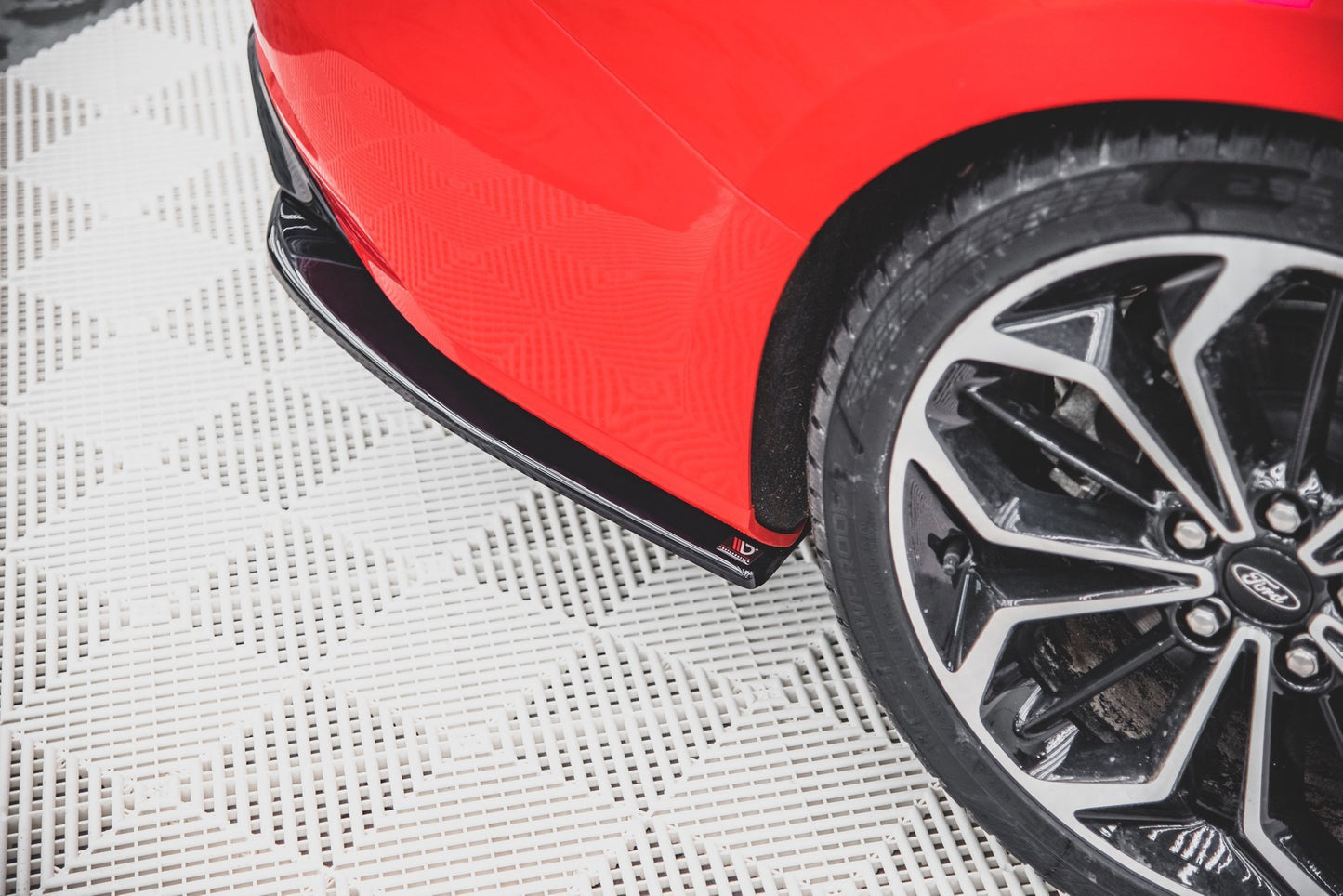 Ford Focus Mk4 Kombi - Heck Flaps V.3