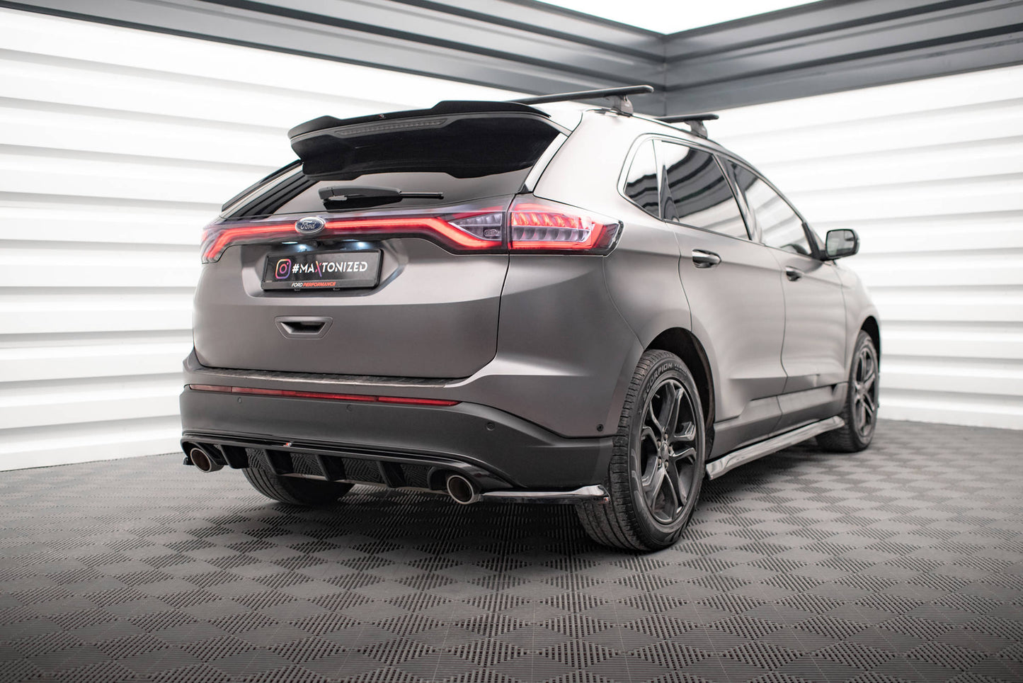 Ford Edge - Heck Diffusor
