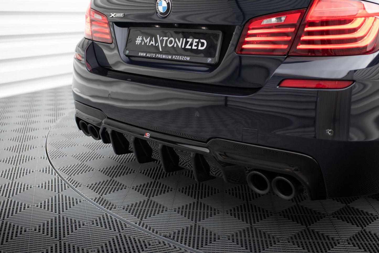 BMW 5er F10 - Heck Diffusor OO-OO V.2