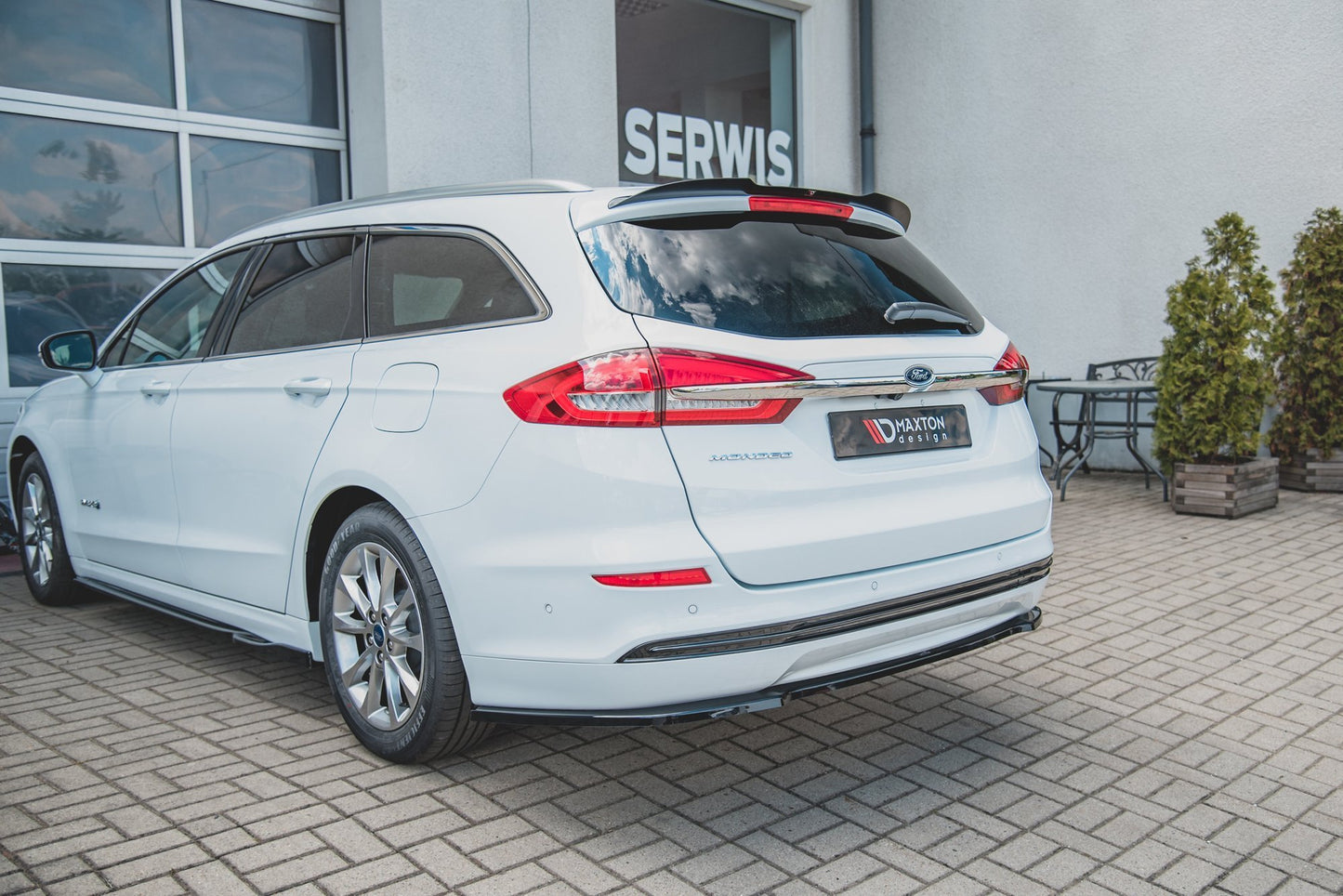 Ford Mondeo Mk5 Facelift Kombi - Heck Ansatz