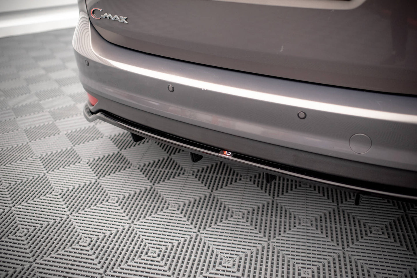 Ford C-Max - Heck Ansatz