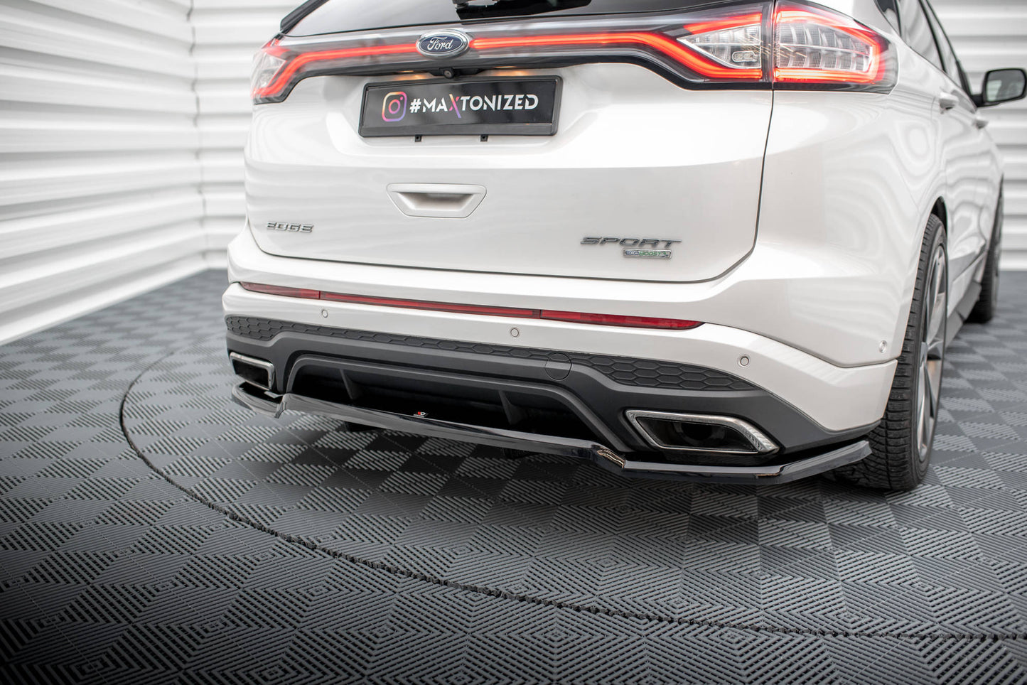 Ford Edge Sport - Heck Ansatz