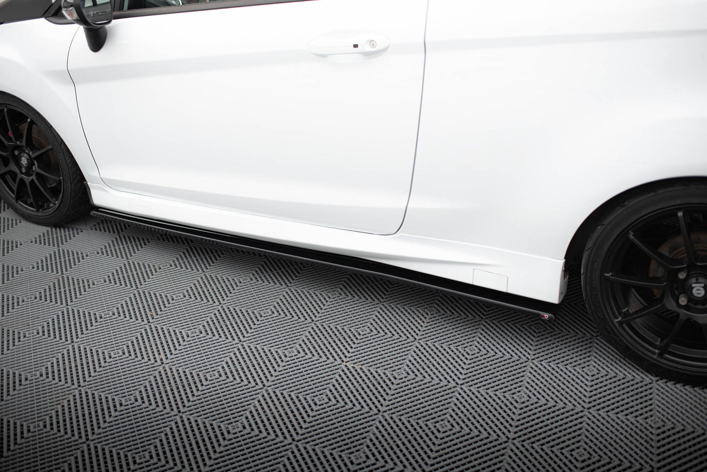 Ford Fiesta ST Mk7 - Seitenschweller