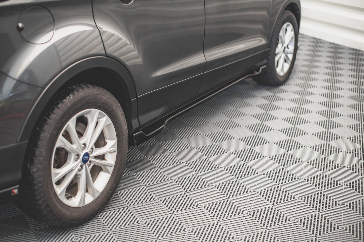 Ford Escape - Seitenschweller