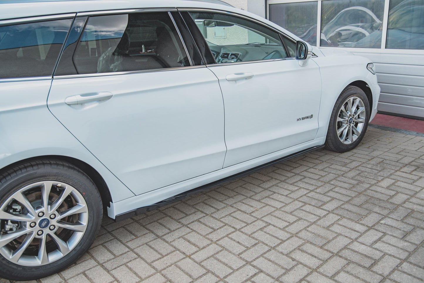 Ford Mondeo Mk5 - Seitenschweller