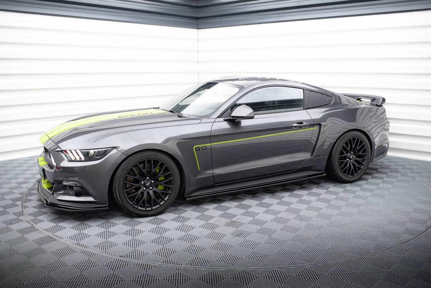 Ford Mustang GT Mk6 - Seitenschweller