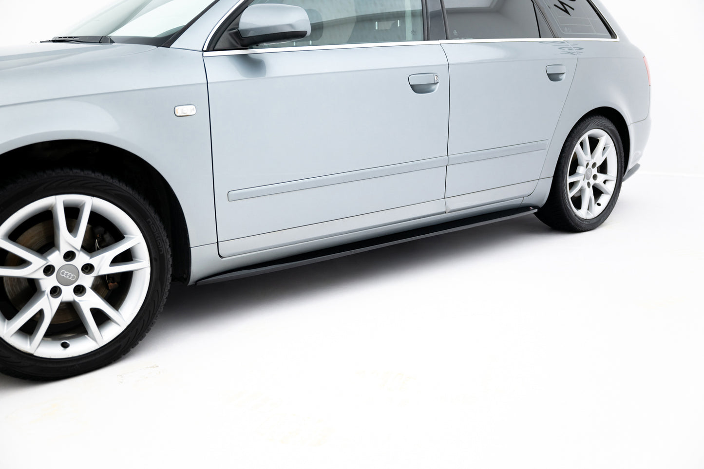 Audi A4 B7 Limousine Seitenschweller V.1