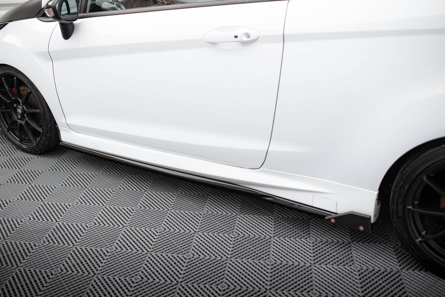 Ford Fiesta ST Mk7 - Seitenschweller + Flaps V.4