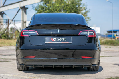 Tesla Model 3 - Heck Ansatz