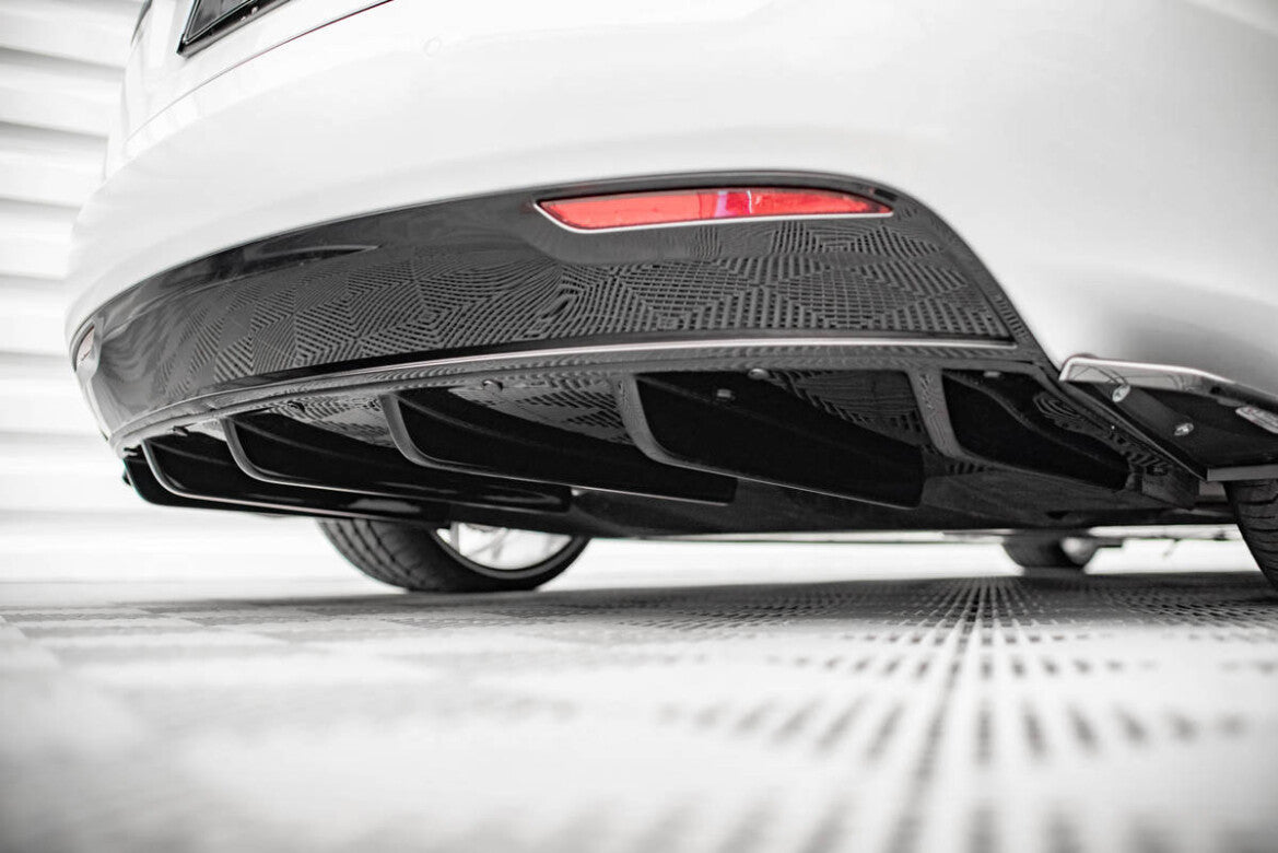 Tesla Model S Facelift - Heck Ansatz