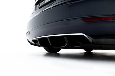 Tesla Model S - Heck Ansatz