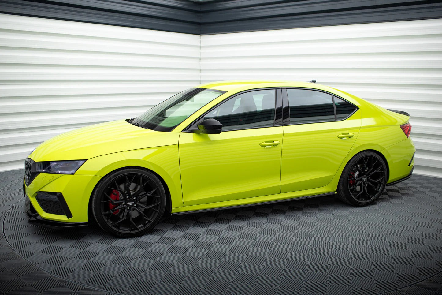Skoda Octavia RS Facelift - Seitenschweller V.1