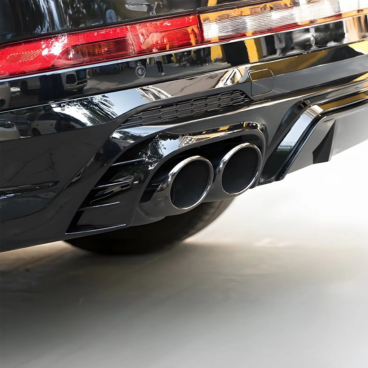 Audi Q5 S-Line/SQ5 - Heck Diffusor + Auspuffblenden