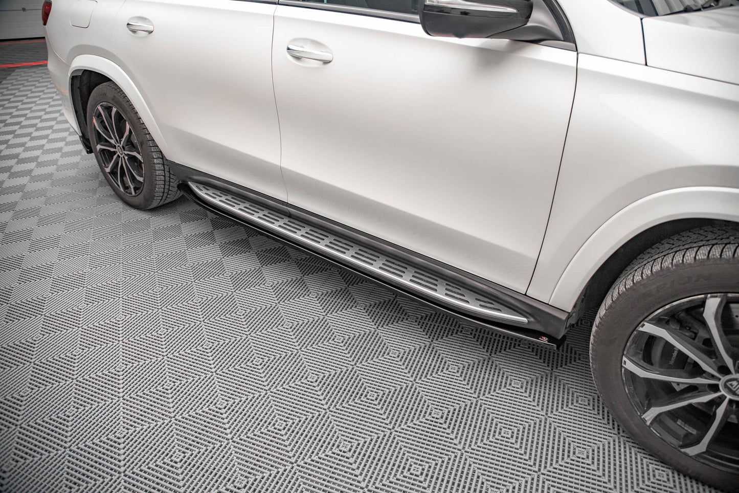 Mercedes GLS AMG-Line Facelift - Seitenschweller V.1