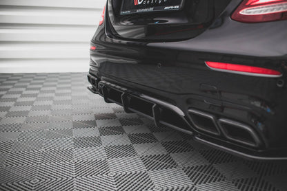 Mercedes E63 AMG - Street Pro Heckschürze