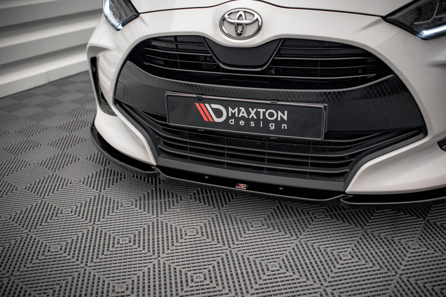 Toyota Yaris - Frontspoiler - Frontlippe V.1 + Flaps