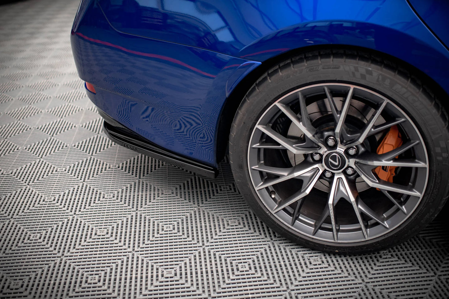 Lexus GS F Mk4 Facelift - Heck Flaps