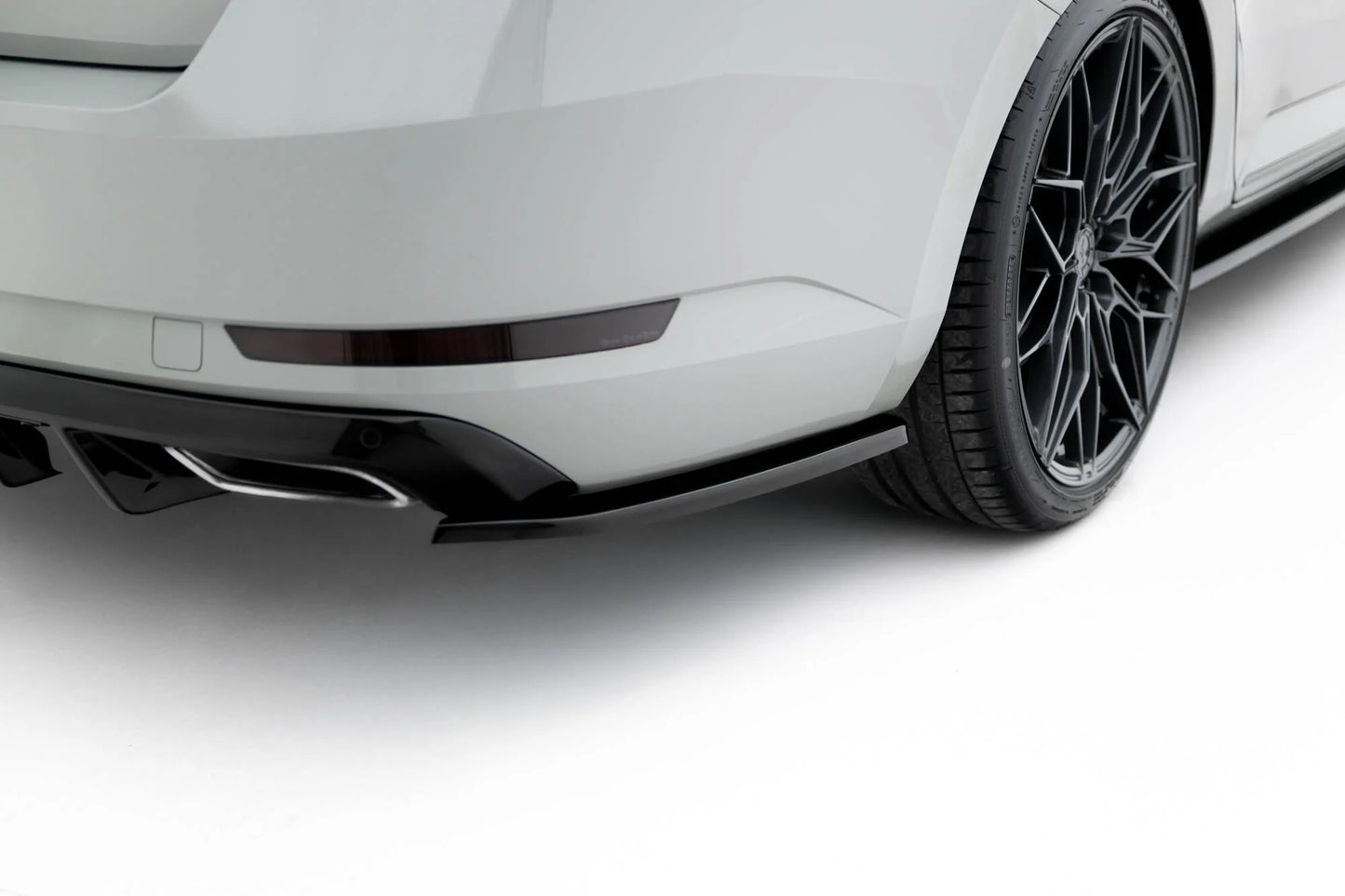 Skoda Superb - Heck Flaps V.3