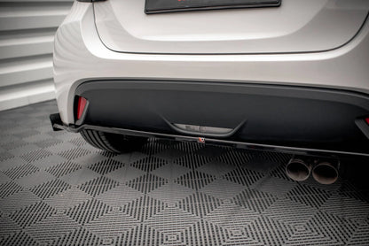 Toyota Yaris - Heck Ansatz V.1 + Flaps