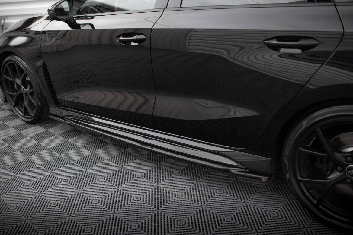 Audi RS3 8Y Vorfacelift Limousine Seitenschweller